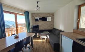Appartement Portes du Soleil à Le Biot avec ménage et WIFI inclus